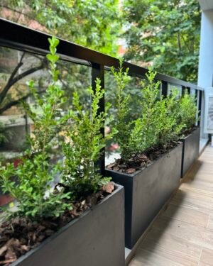 Jardinera Negro Mate 100x20x40